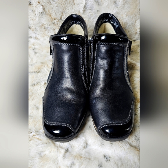 Rieker Daphne Black Leather Ankle Boots Booties Closed Toe Zip Entry 40 - Picture 2 of 11